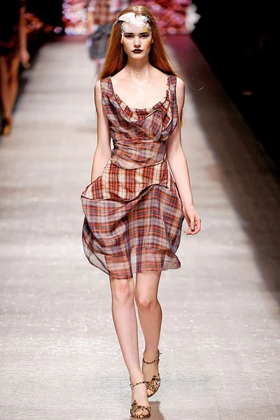 Look 33